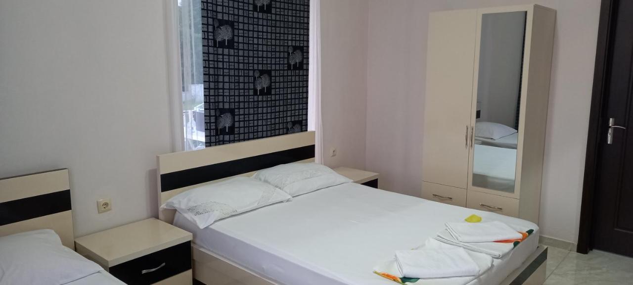 Guest House Marineza Gonio Zewnętrze zdjęcie