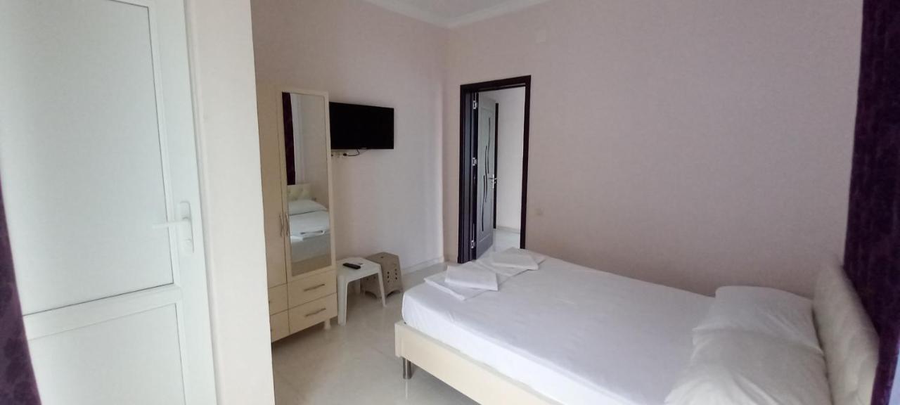 Guest House Marineza Gonio Zewnętrze zdjęcie