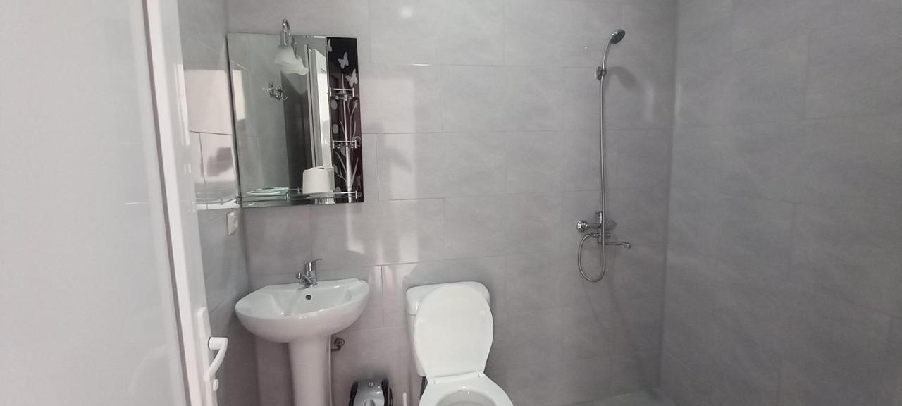 Guest House Marineza Gonio Zewnętrze zdjęcie