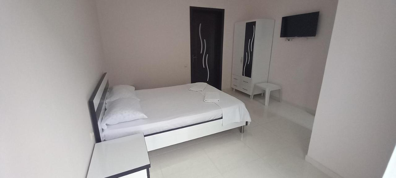 Guest House Marineza Gonio Zewnętrze zdjęcie