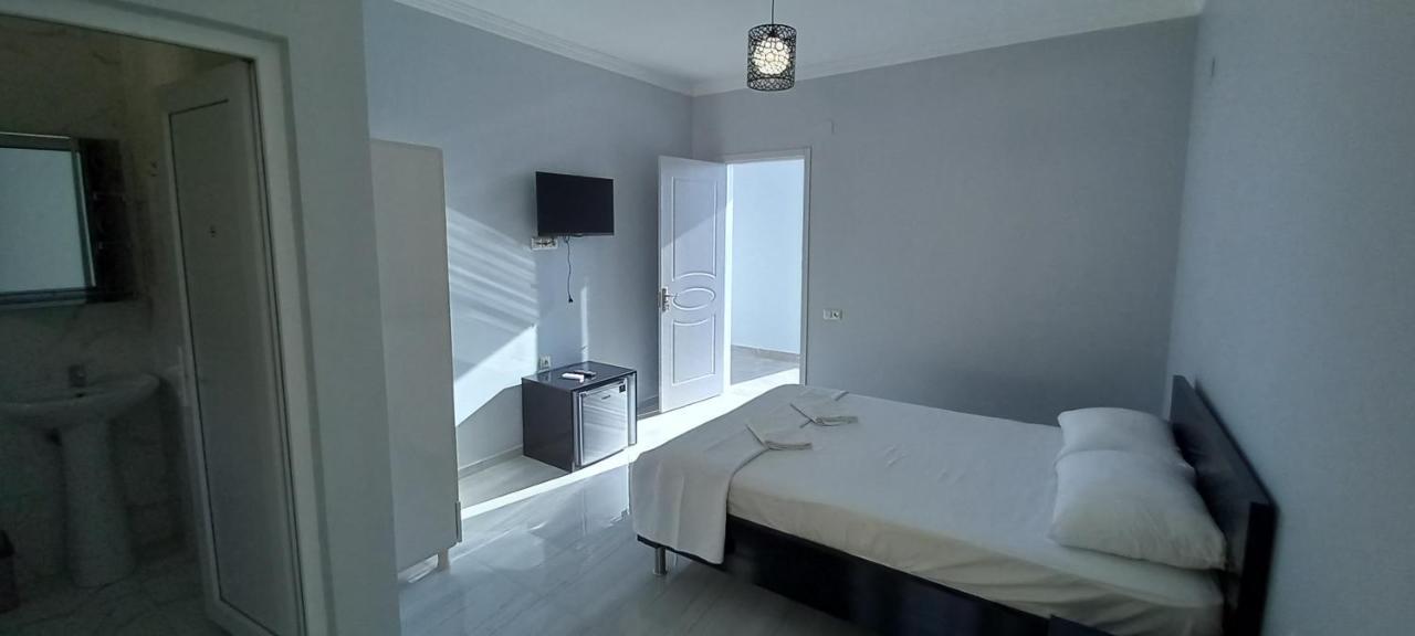 Guest House Marineza Gonio Zewnętrze zdjęcie