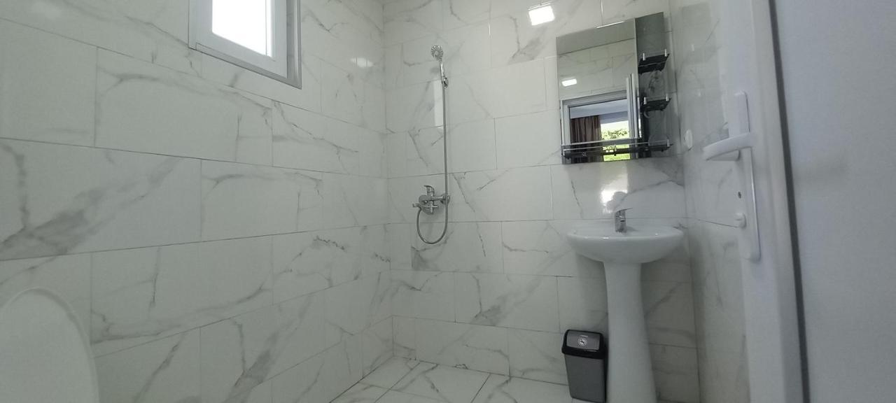 Guest House Marineza Gonio Zewnętrze zdjęcie