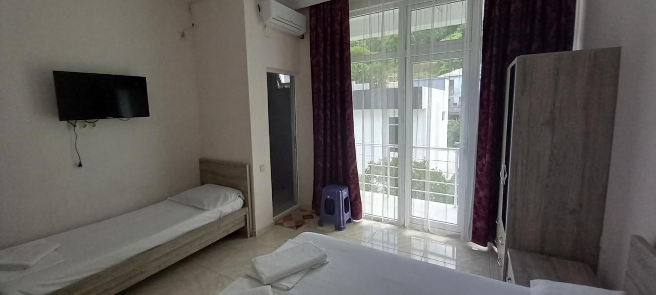 Guest House Marineza Gonio Zewnętrze zdjęcie